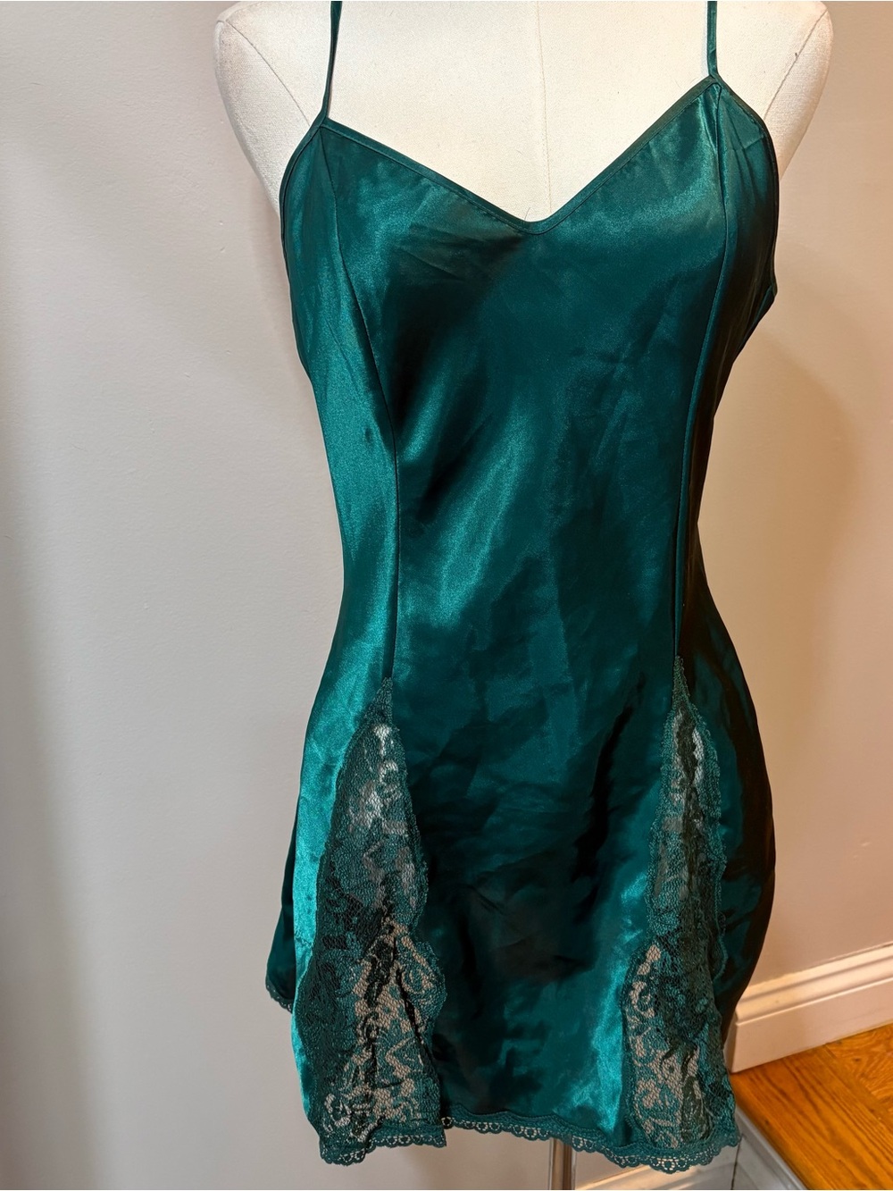 Vtg Victoria’s Secret Emerald Green Satin Lace Slip Dress 90's Gold Label Sz S - Picture 2 of 11
